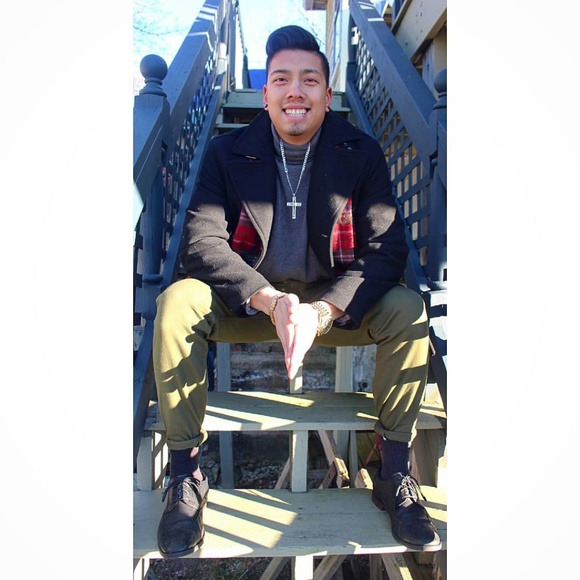 Meet your Posher, Cesar - Picture 2 of 4